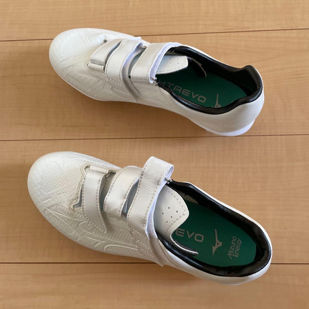 Mizuno ライトレボ　ワイド　ホワイト スパイク