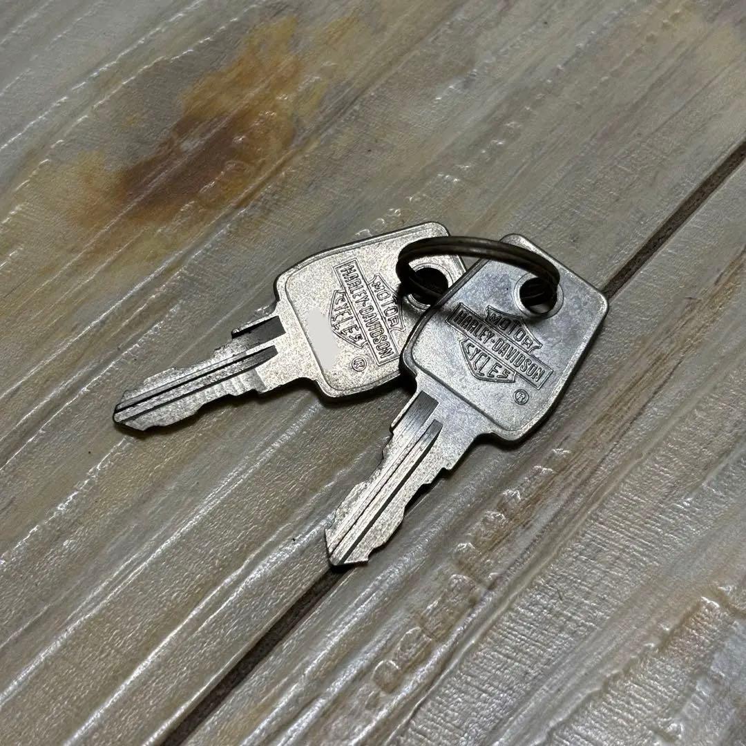 【ハーレーダビッドソン】美品 鍵付き ロゴ入り ガソリンキャップ 未使用 正規品