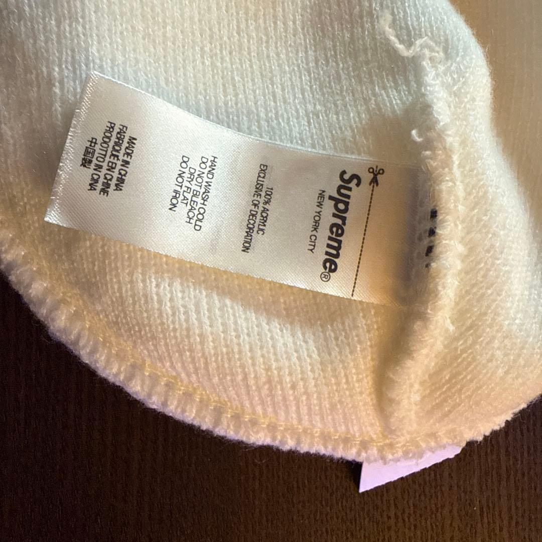 [ひろ]Supreme ニット帽 ホワイト GOD Beanie