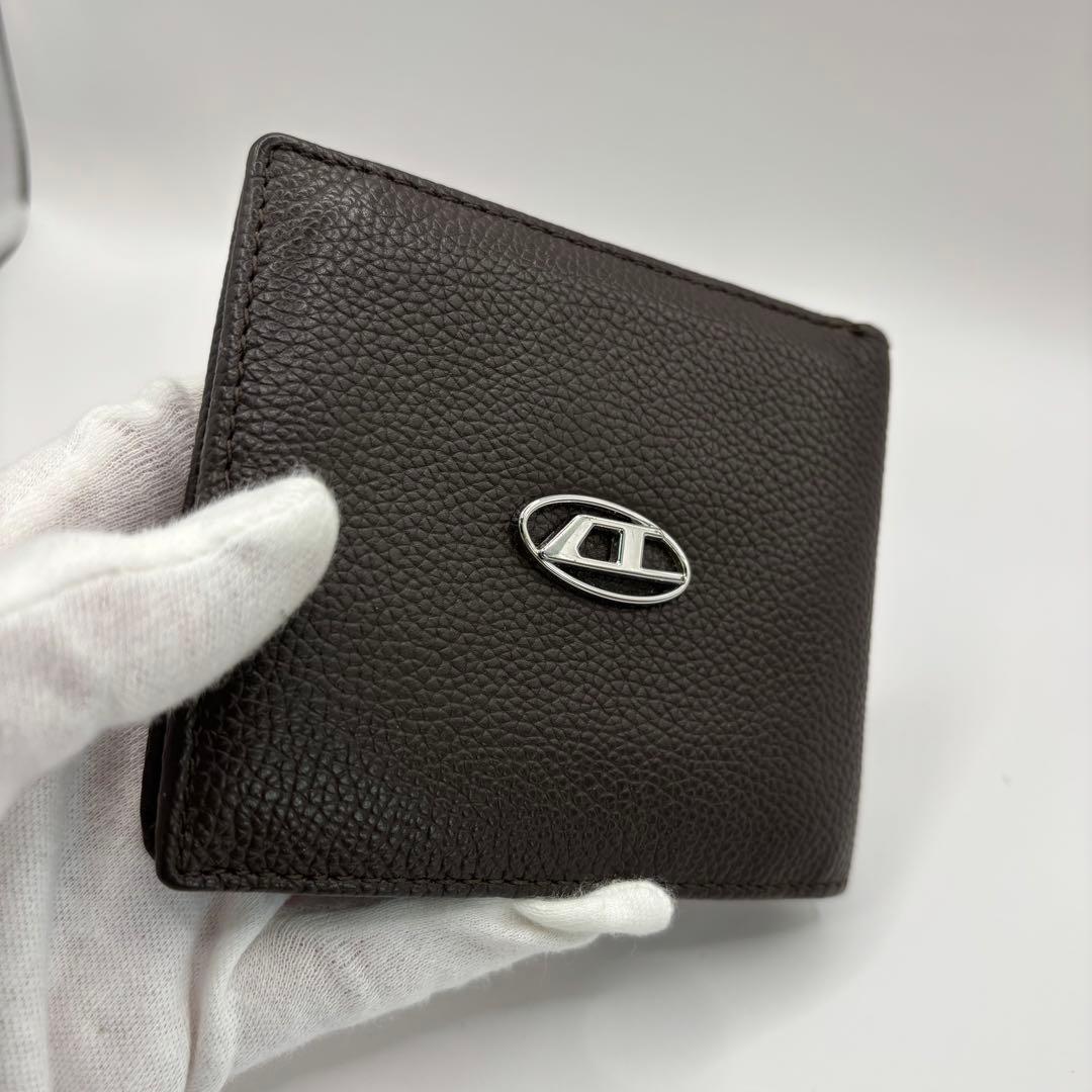 DIESEL 二つ折り財布　ブラウン x0844 レザー　Dロゴ　ダークブラウン