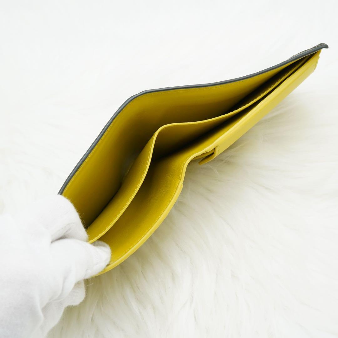 未使用品　箱付き　BOTTEGA VENETA 折り財布　イントレチャート　希少