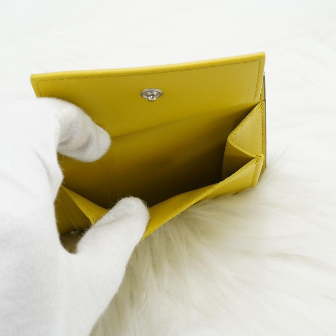 未使用品　箱付き　BOTTEGA VENETA 折り財布　イントレチャート　希少