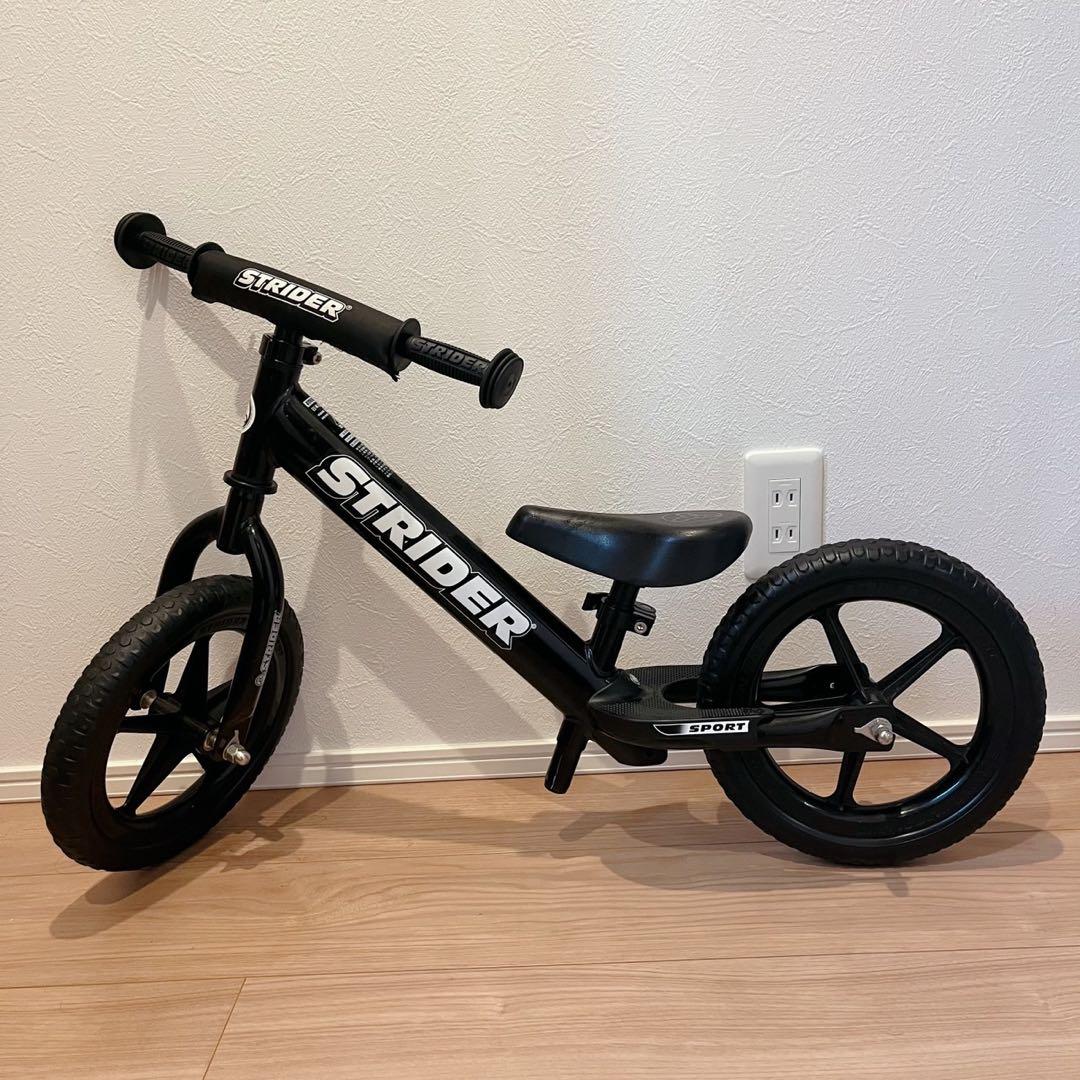 極美品STRIDER SPORTS ブラック ストライダー バランスバイク