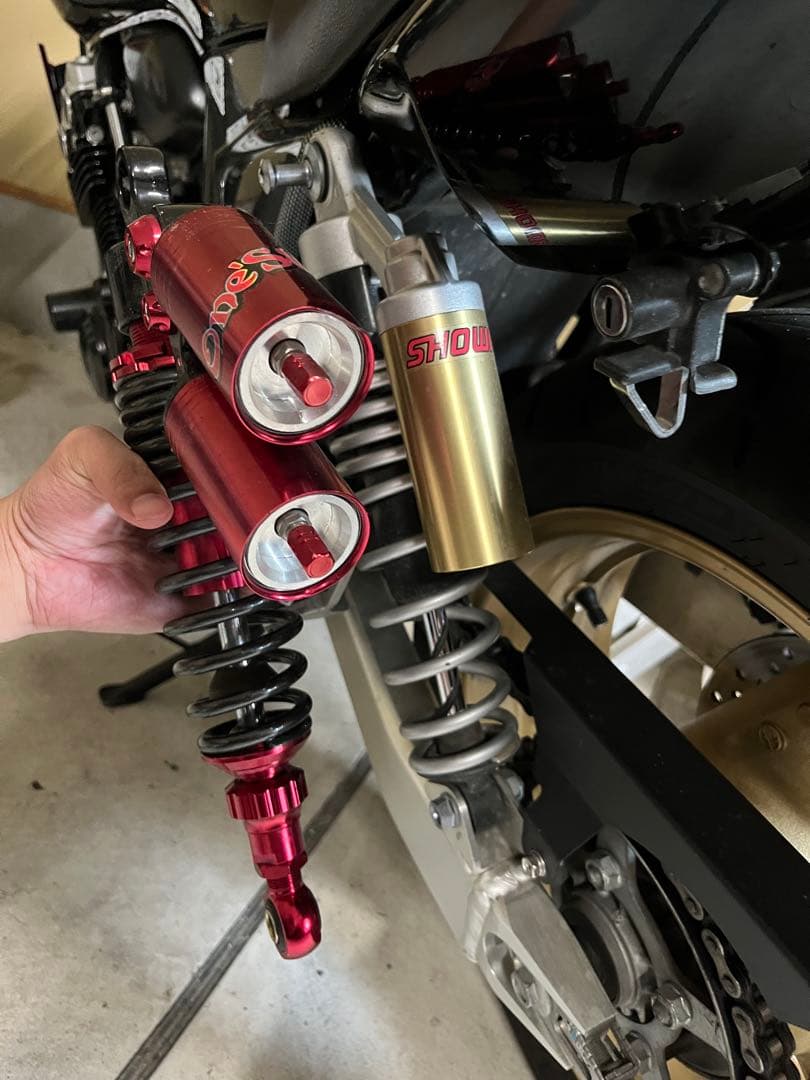 ワンズアンドエム　ツインタンクリアサス