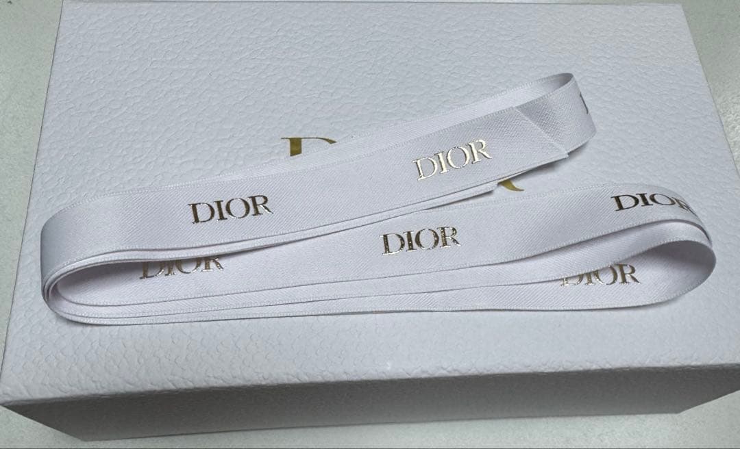 新品　ディオール アディクト ロージー グロウ オードゥ パルファン 30ml