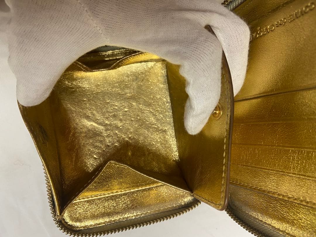 COMME des GARÇONS ゴールド二つ折り財布