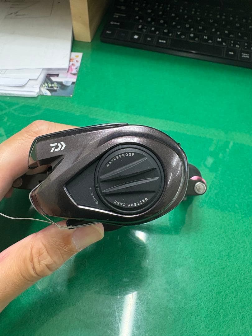 ダイワDAIWA リール 紅牙ベイトリール ダブルハンドル