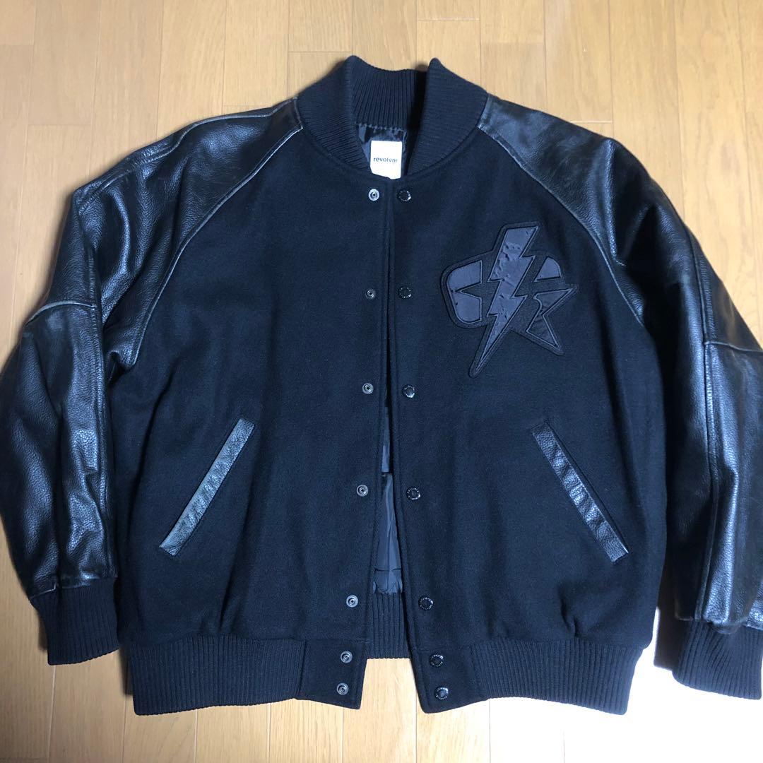 revolver スタジャン　ブラック × ブラック