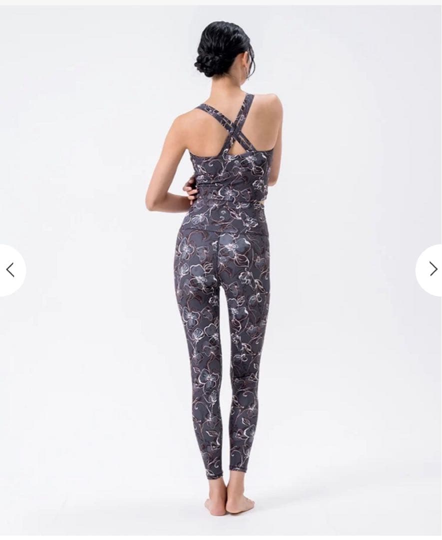 SUKALAフラワープリントヨガウェアセット ダークグレー　L size