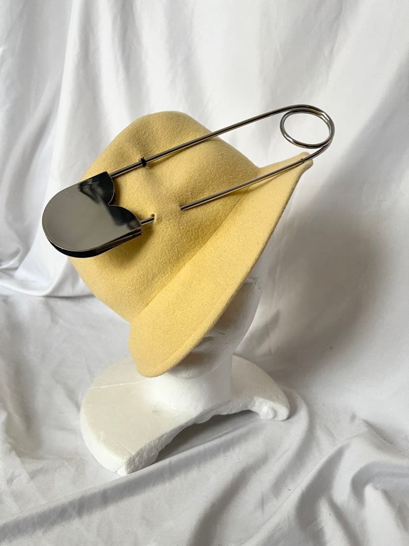 JACQUES LE CORRE ウールハット　デカい安全ピン付き