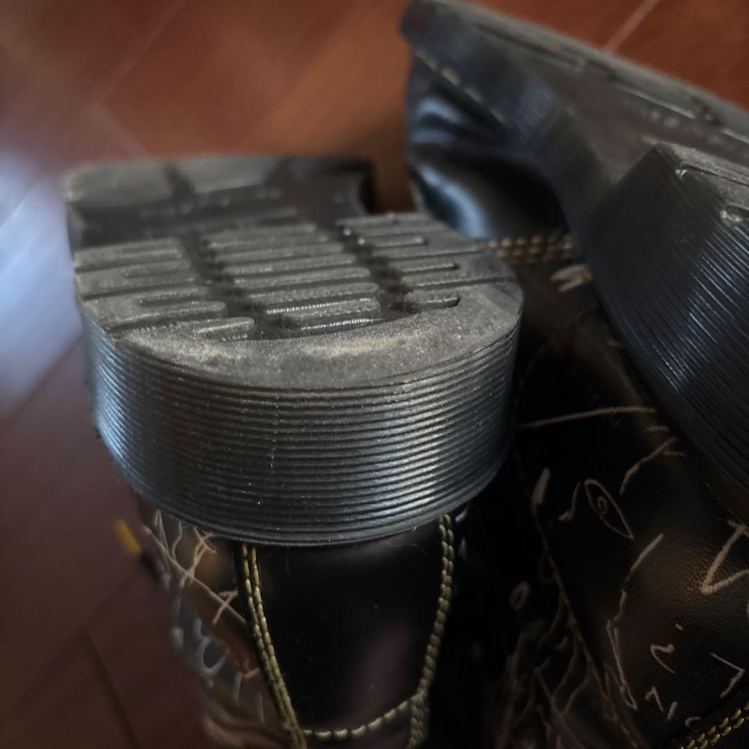 Dr. Martens バスキアコラボ 8ホール