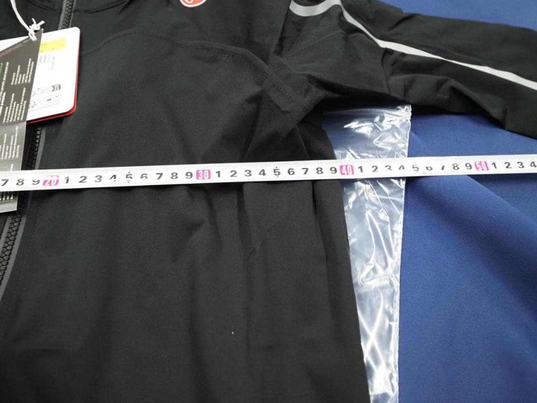 ￥36300新品 カステリ ULTRA RAIN CAPE Sサイズ