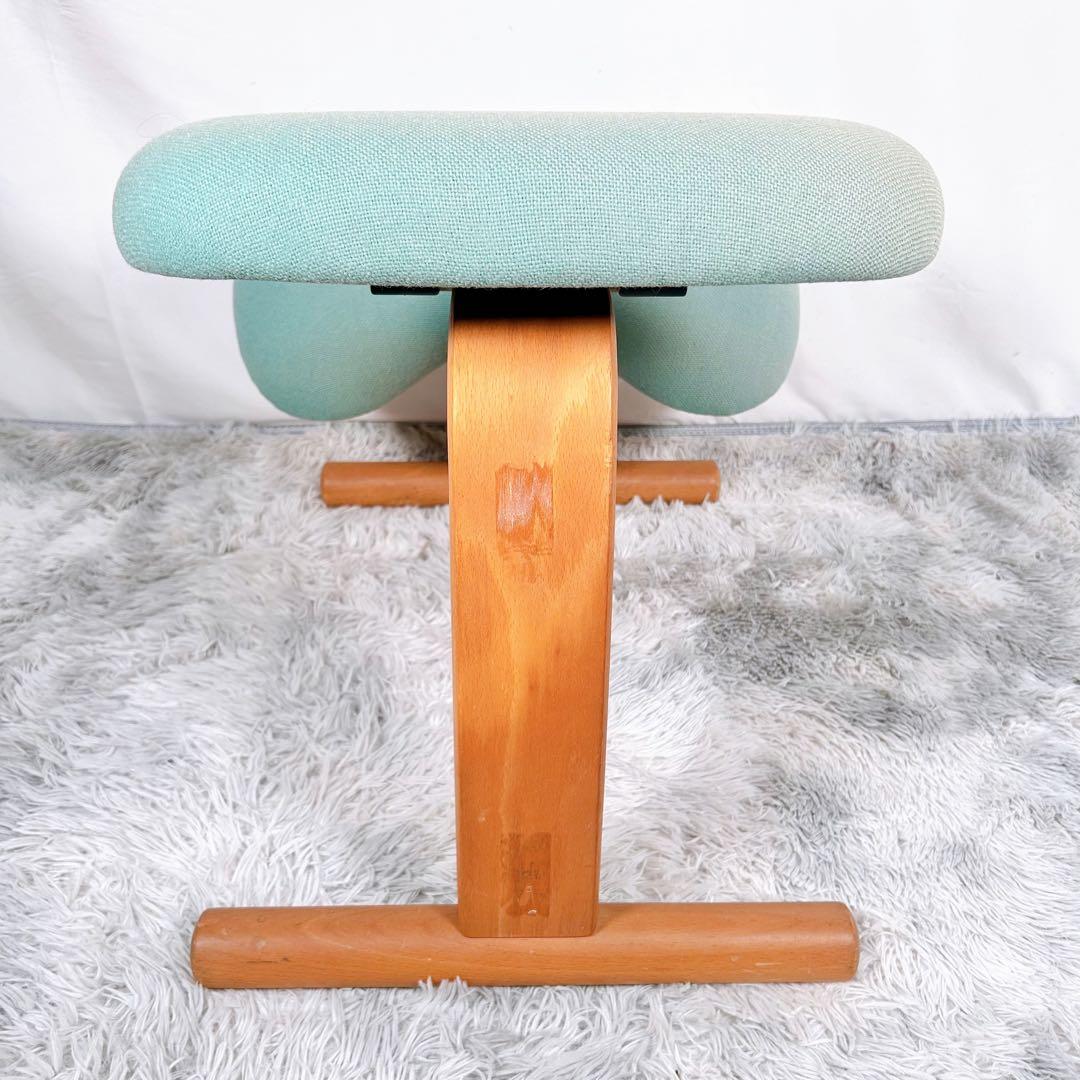 バランスリボ　Balans EASY バランスチェア 姿勢矯正チェア