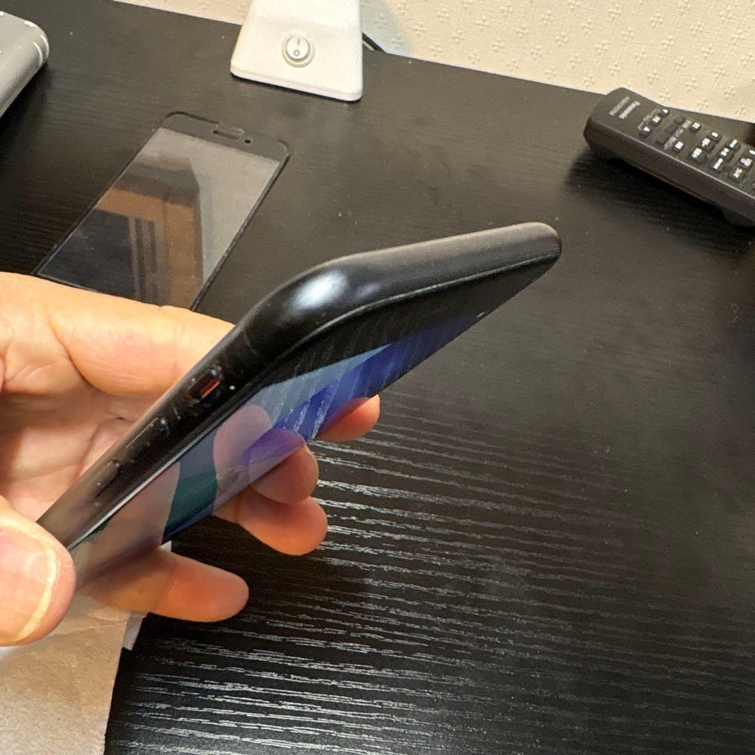 iPhone SE 第2世代 本体 64GBブラック