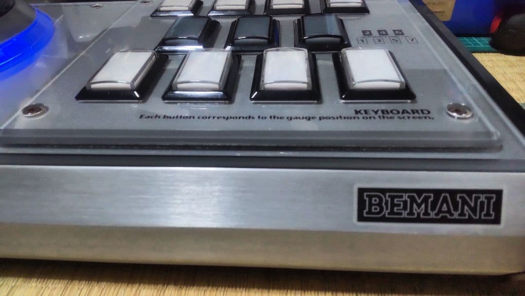 比較的美品 ビートマニア プレミアムコントローラー 静音化 オムロンsw