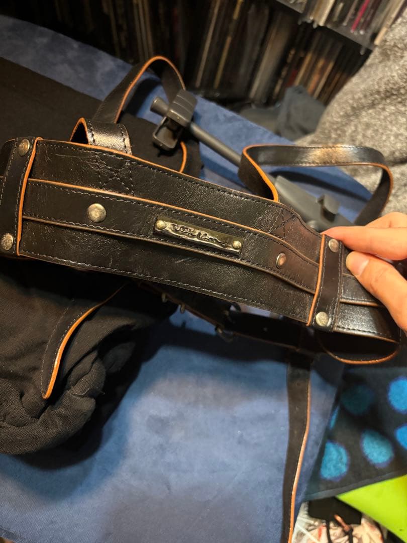 alice auaaブラックレザーハーネス