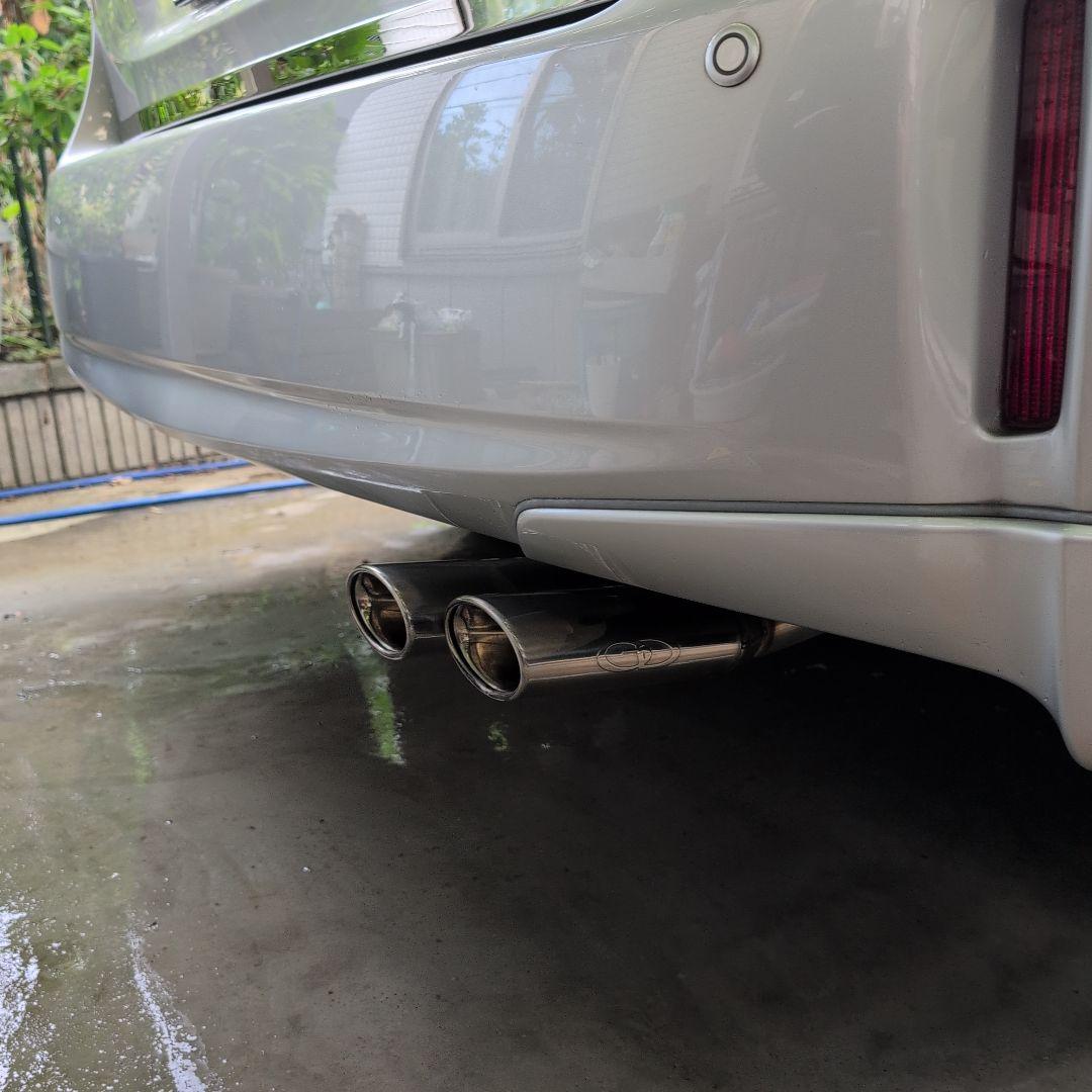 プリウスα社外マフラーGANADOR