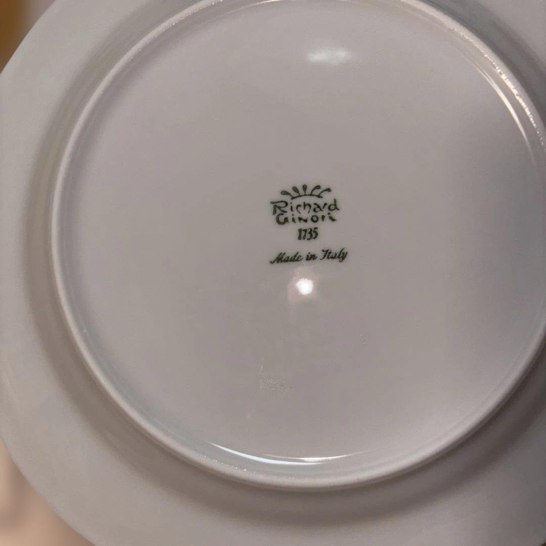 リチャードジノリ　イタリアンポア　野イチゴ　てんとう虫