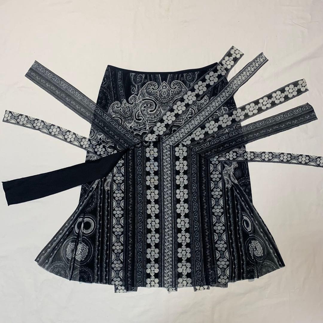 VIVIENNE TAM 短冊 design skirt archive