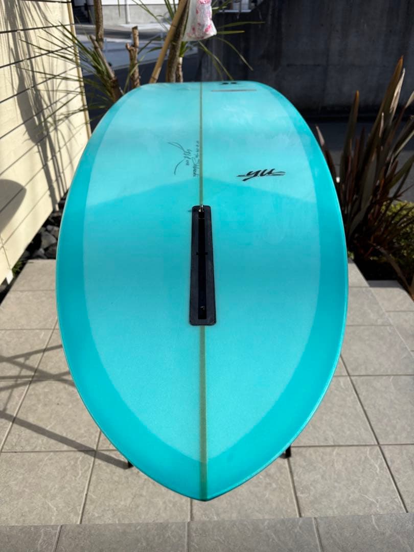 残り2時間最終価格　美品yuサーフボード6.11 ミッドレングス植田義則シェイプ