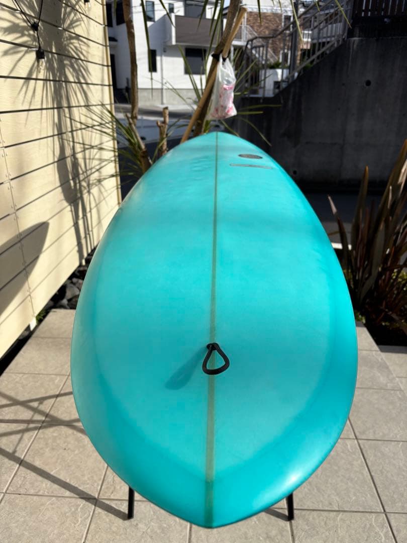 残り2時間最終価格　美品yuサーフボード6.11 ミッドレングス植田義則シェイプ