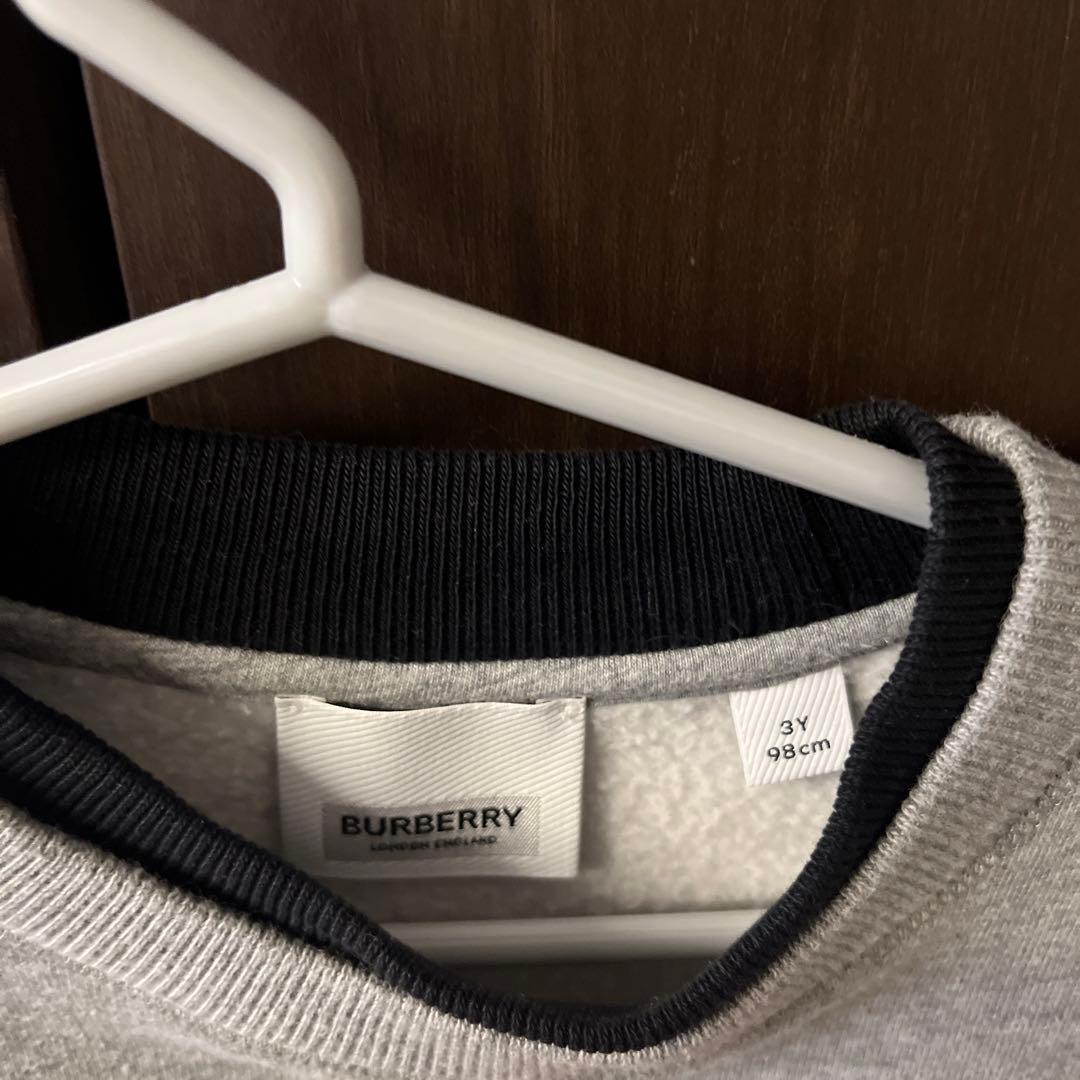 バーバリー　ロンドン　Burberry 3Y トレーナー
