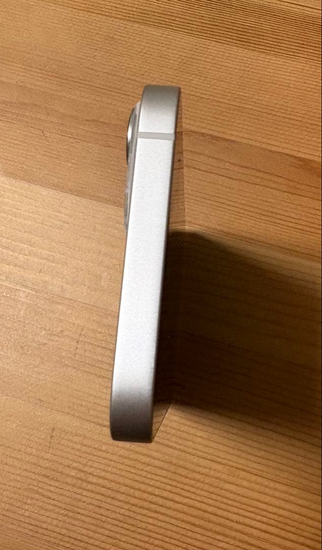 Apple iPhone 13 128GB ホワイト 本体　箱・純正コード付き