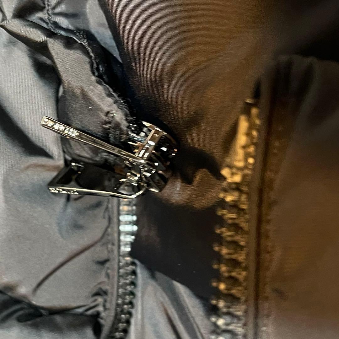 はるちーモンクレール ファーフード付きダウンベスマットな黒フード取り外し可