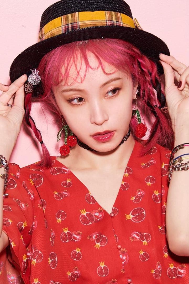 超美品roy reflect overjoy 赤 ザクロ柄 ワンピースLISA