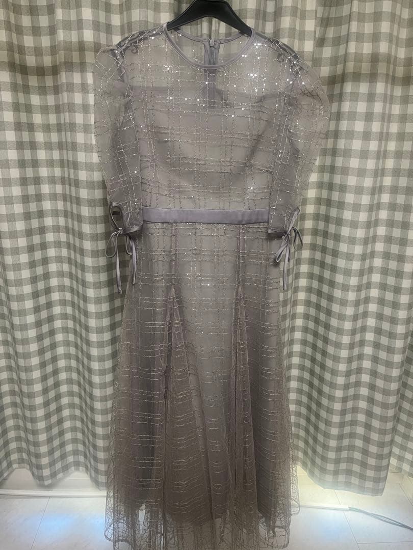 Leja チェック刺繍スパンコールチュール素材袖リボン結婚式 パーティードレス