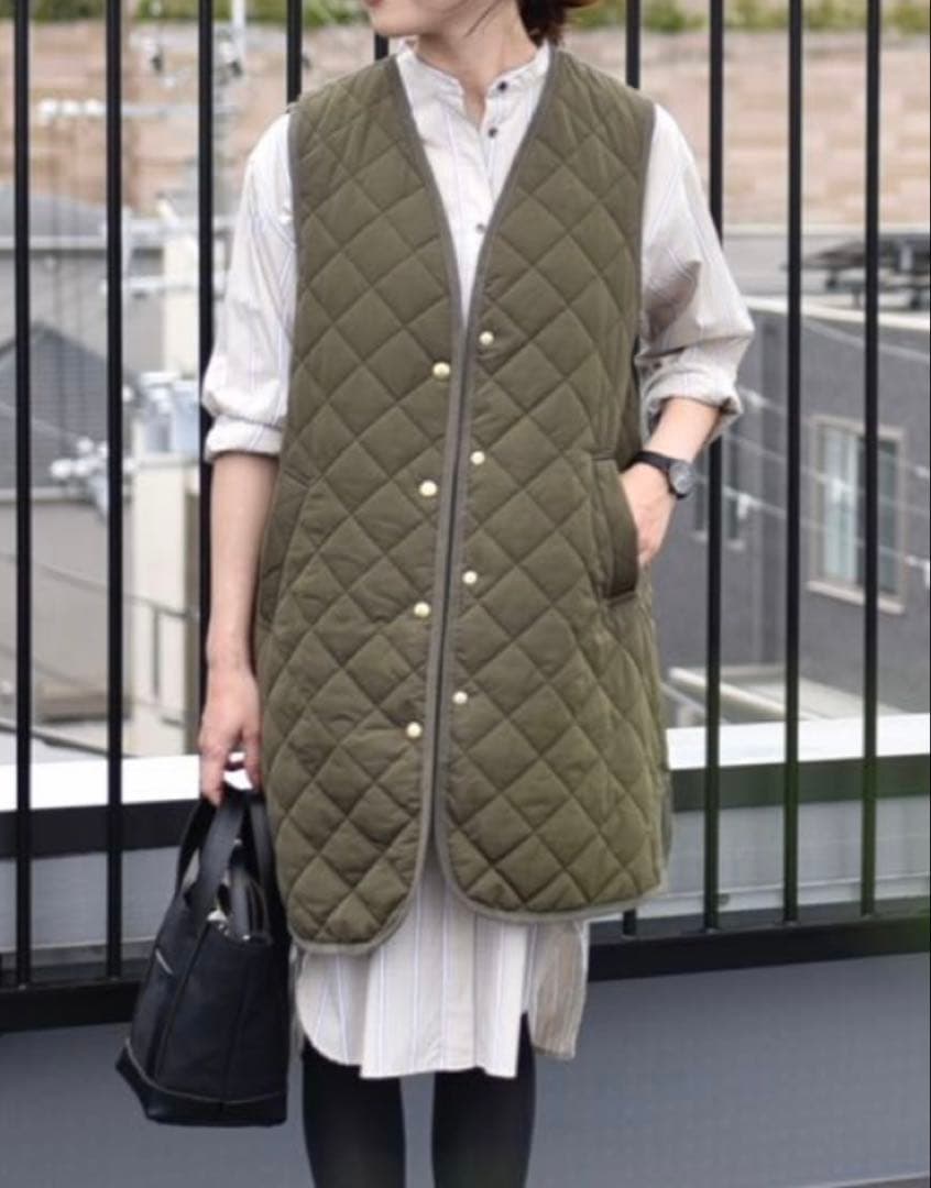 our ロング丈のキルティングベスト
