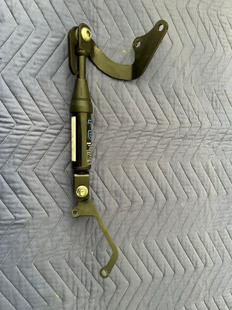 【限定価格】セロー250 パフォーマンスダンパー　現状品