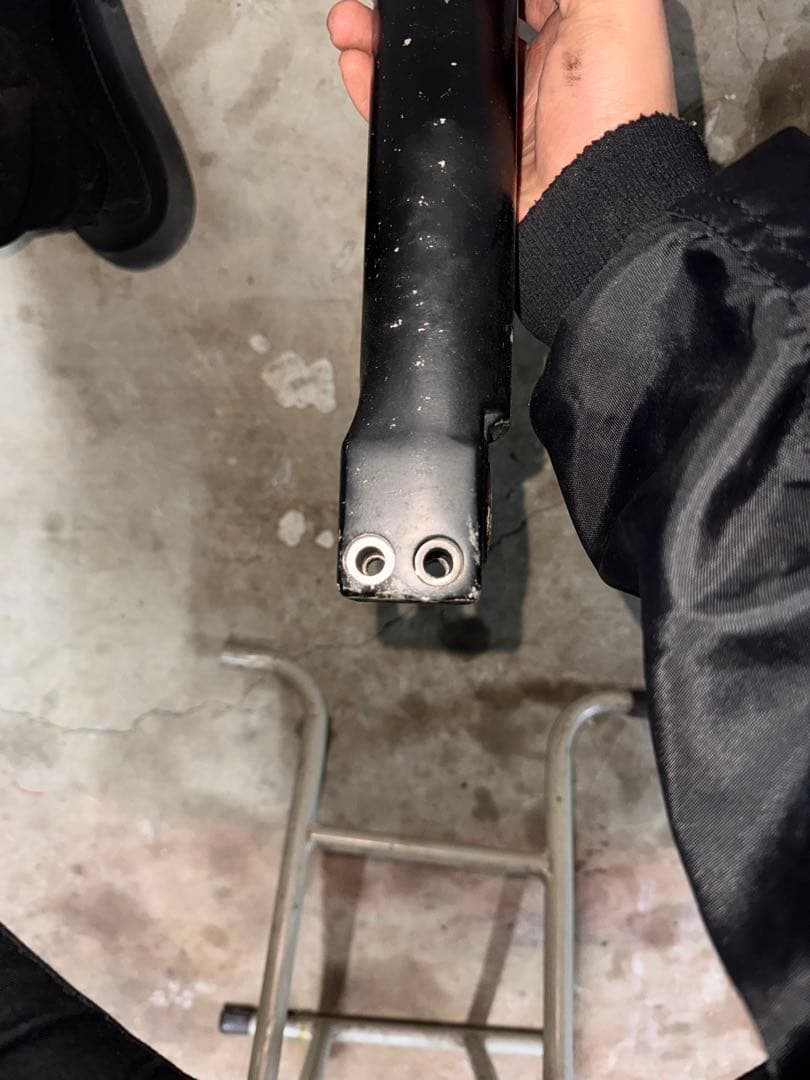 S*D様 zrx400 後期6POT用　フロントフォーク　右側