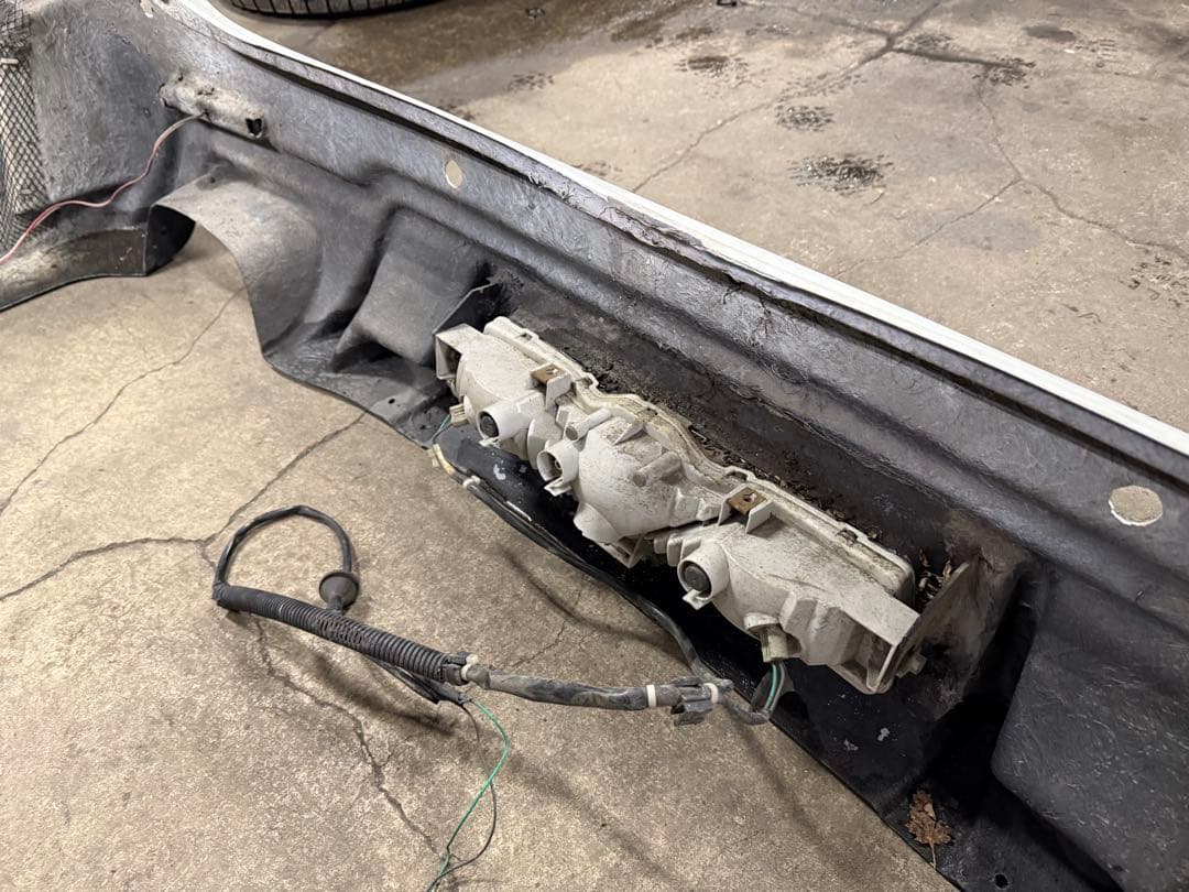 ス*パ様 トヨタ　アルファード20系　社外リアバンパー　カラー070