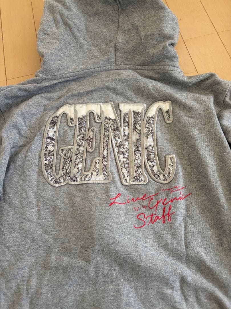 安室奈美恵　ライブ　GENIC 関係者専用パーカー　激レア