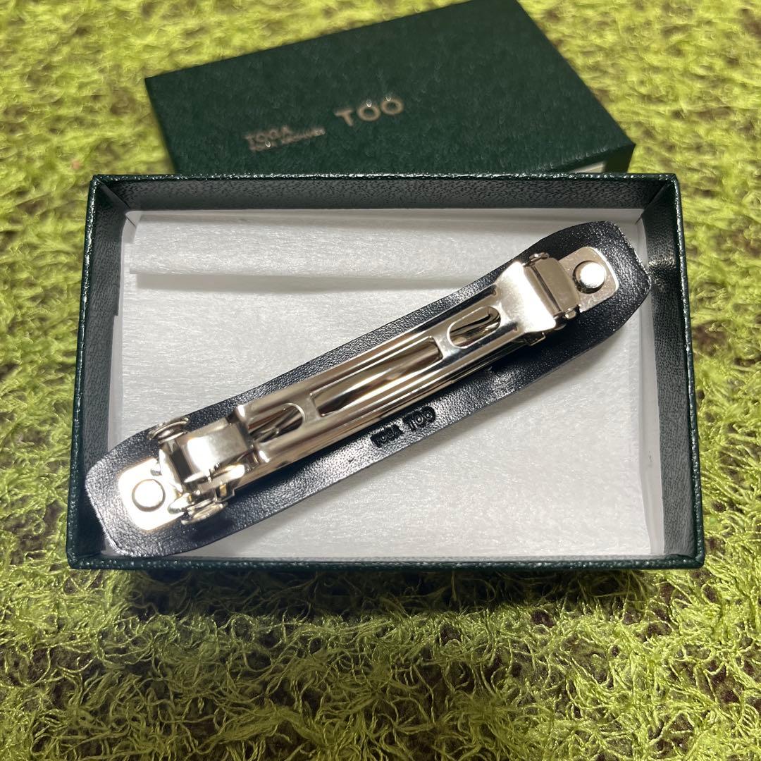 TOGA ブラック ヘアバレッタ　l leather barrette