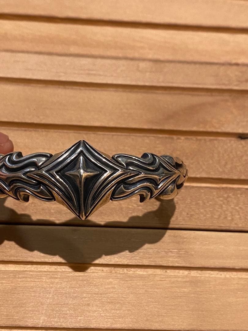 重厚シルバーバングル インディアンメキシカンジュエリー好きにもユニセックス