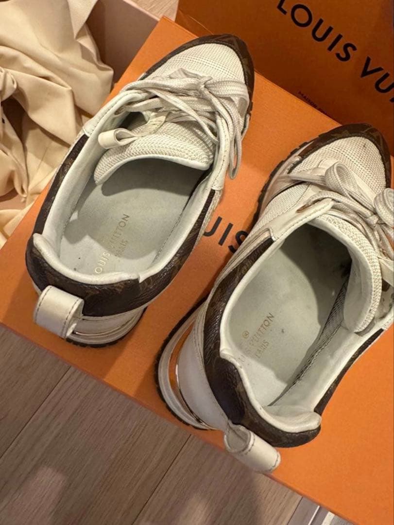 ルイ・ヴィトン ランアウェイ　スニーカー　1A4XNG