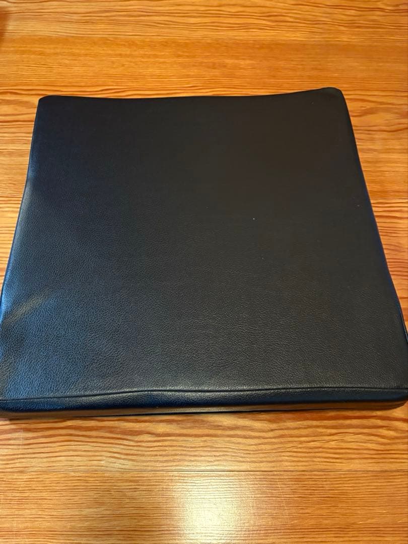 sinta　　【３０枚セット】座布団　低反発　40×40×5㎝