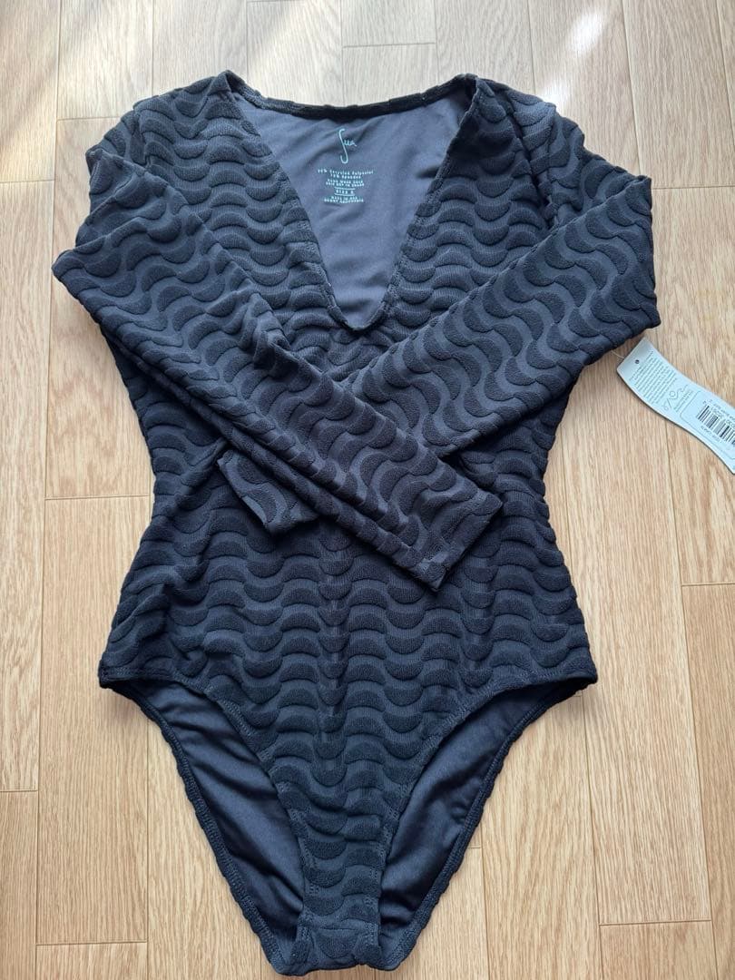 最終お値下げ9/30まで　新品未使用⭐︎seea ワンピース水着　sサイズ