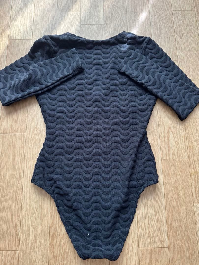 最終お値下げ9/30まで　新品未使用⭐︎seea ワンピース水着　sサイズ