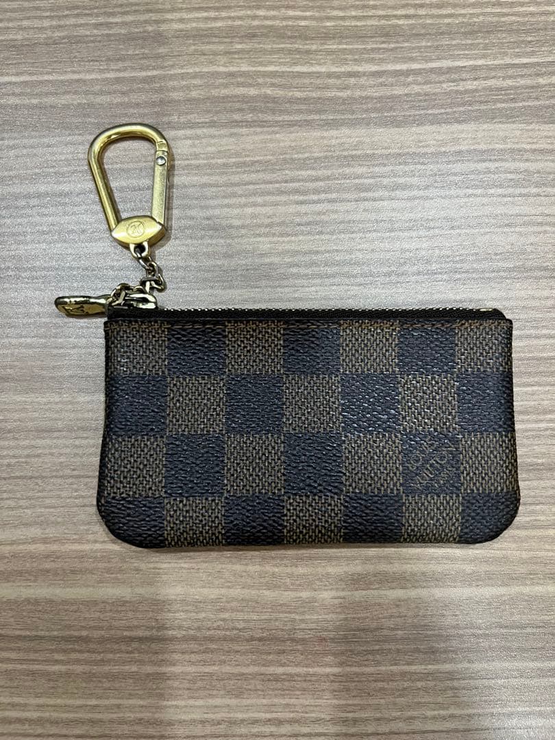 ルイ・ヴィトン ダミエ キーケース カラビナ付き