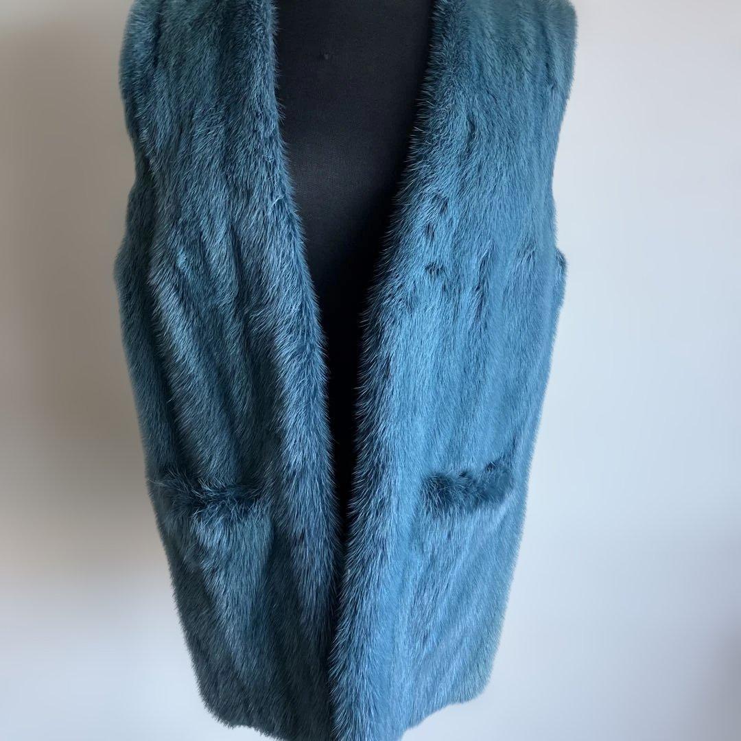ミンクベスト　ブルー　少し日焼けあり