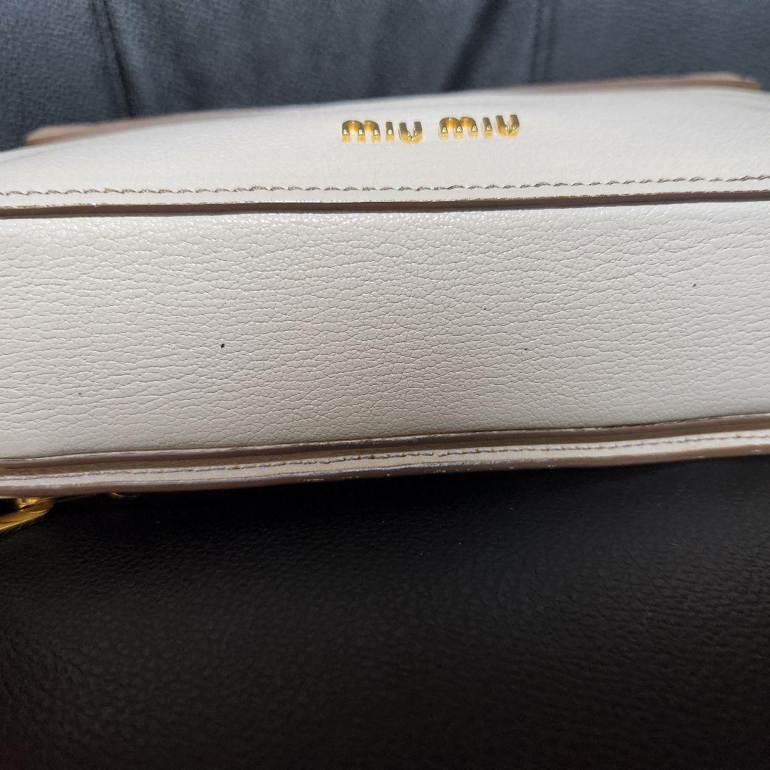 miu miu　ショルダー　チェーン　バッグ