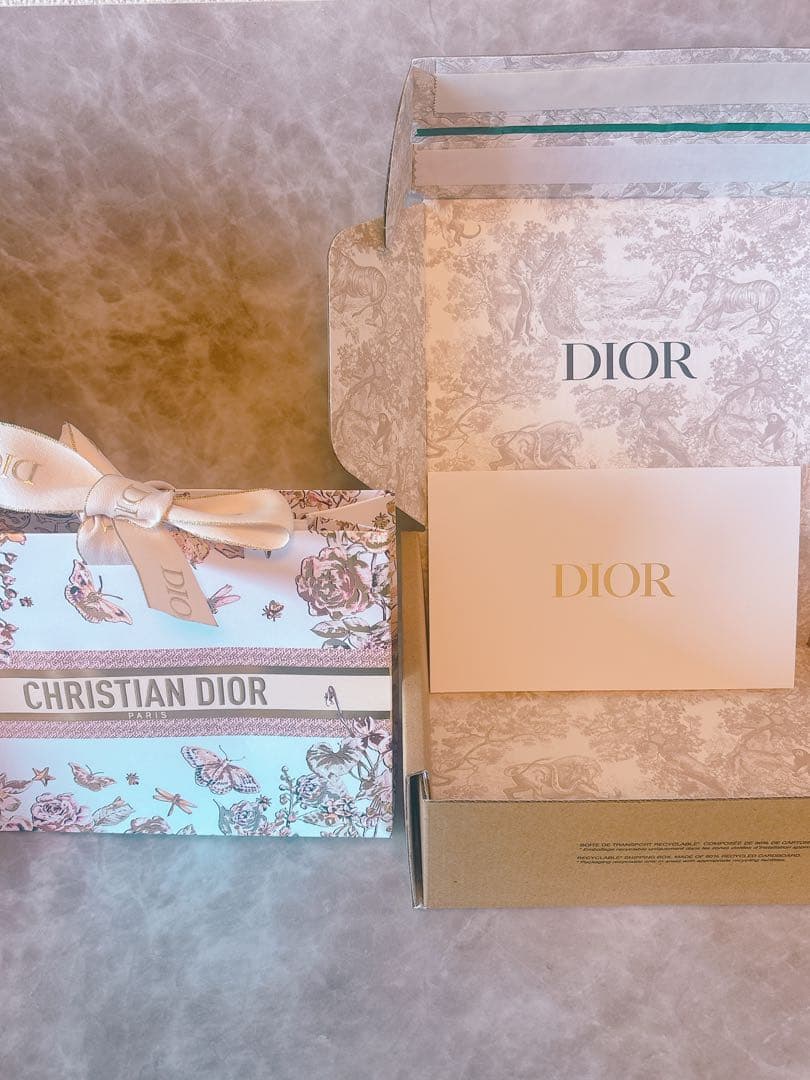 Dior ディオール ルボーム ホルダー付き限定デザイン(名入) 新品未使用