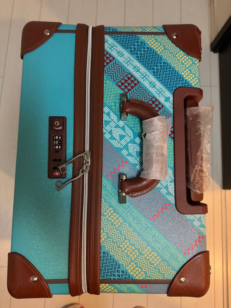 AULANI アウラニ　ディズニー　ミッキー キャリーケース