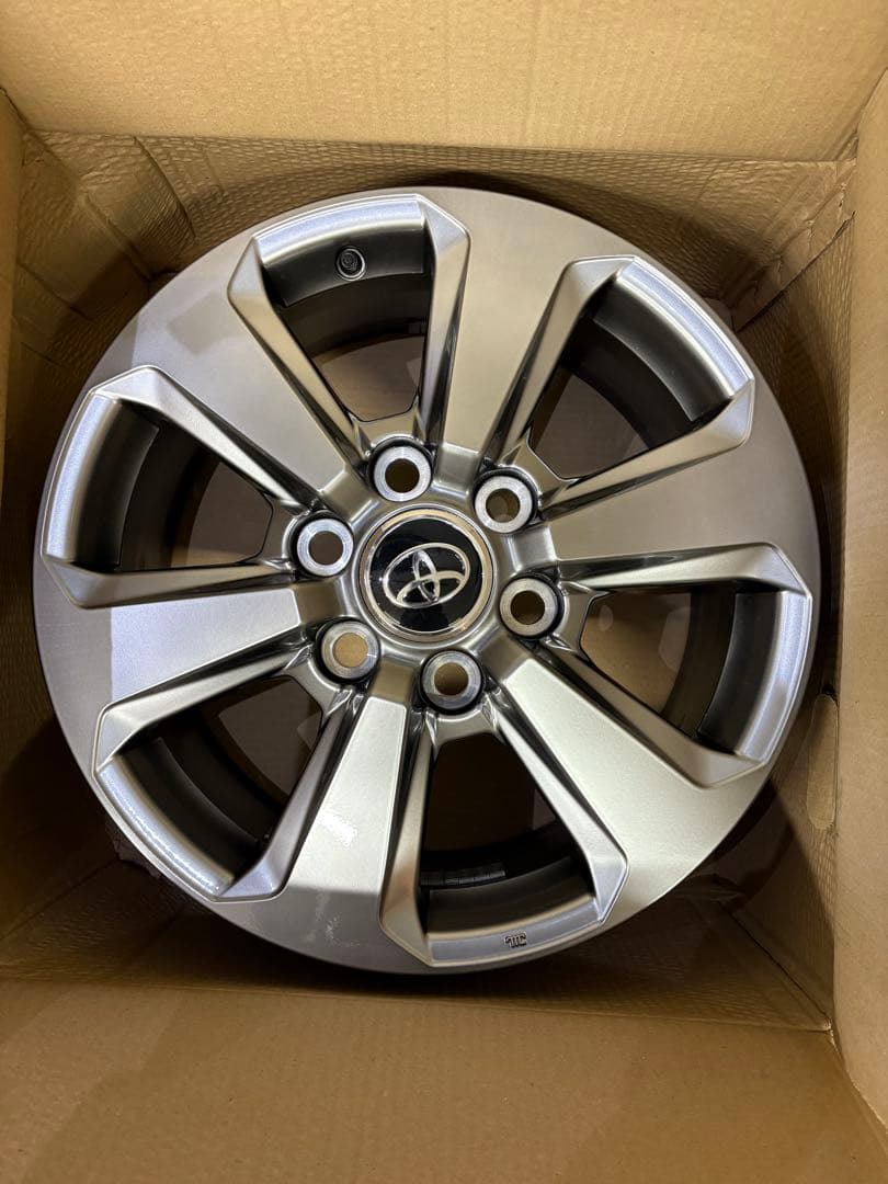 ゆうさん専用　　ランドクルーザー300 vx ホイール4本セット　新車外し