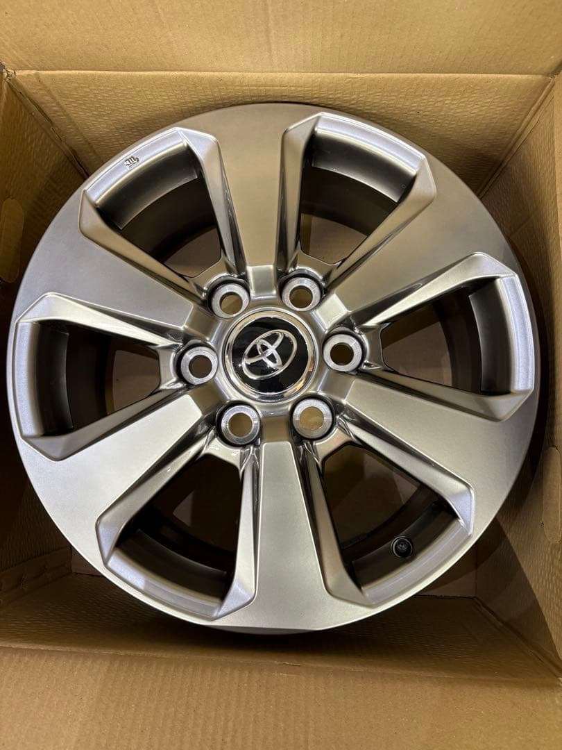 ゆうさん専用　　ランドクルーザー300 vx ホイール4本セット　新車外し