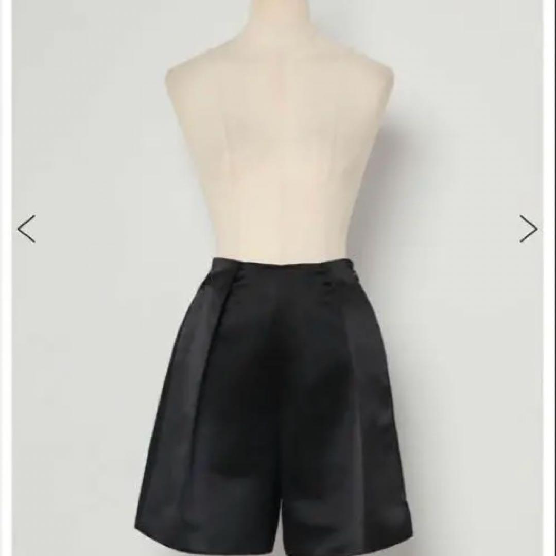 新品同様　bow.a SATIN SHORT PANTS ボウエー