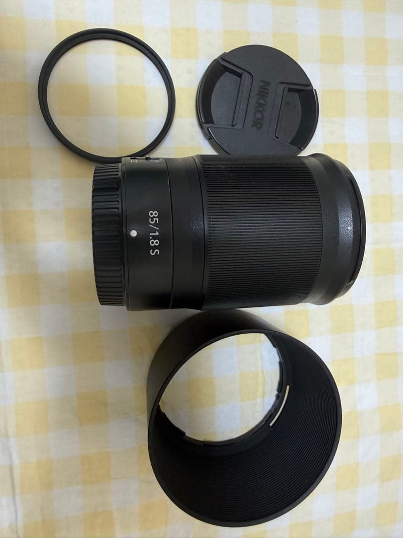 NIKKOR Z 85mm f/1.8 レンズ おまけ付き